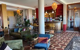 Boutique Hotel La Maison Des Galets Sur Le Front De Mer